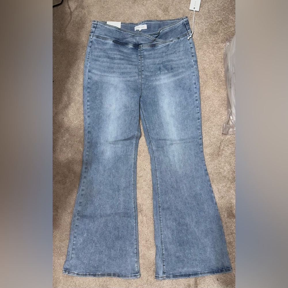 Risen Pull On High Rise Jeans